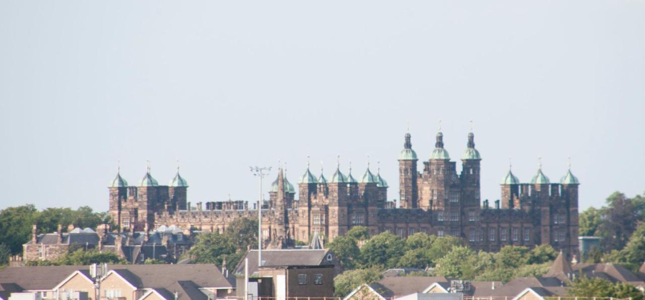 Skyline View Apartment Edinburgh
